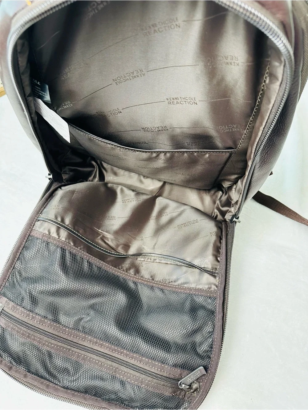 Kenneth Cole Reaction Full Grain Leather 16” Laptop Tablet Travel Backpack